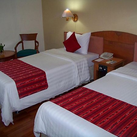 Hotel Sahid Kawanua Manado Esterno foto