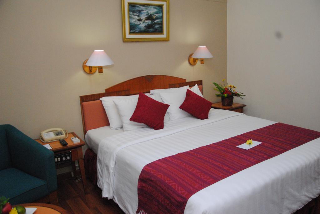Hotel Sahid Kawanua Manado Esterno foto